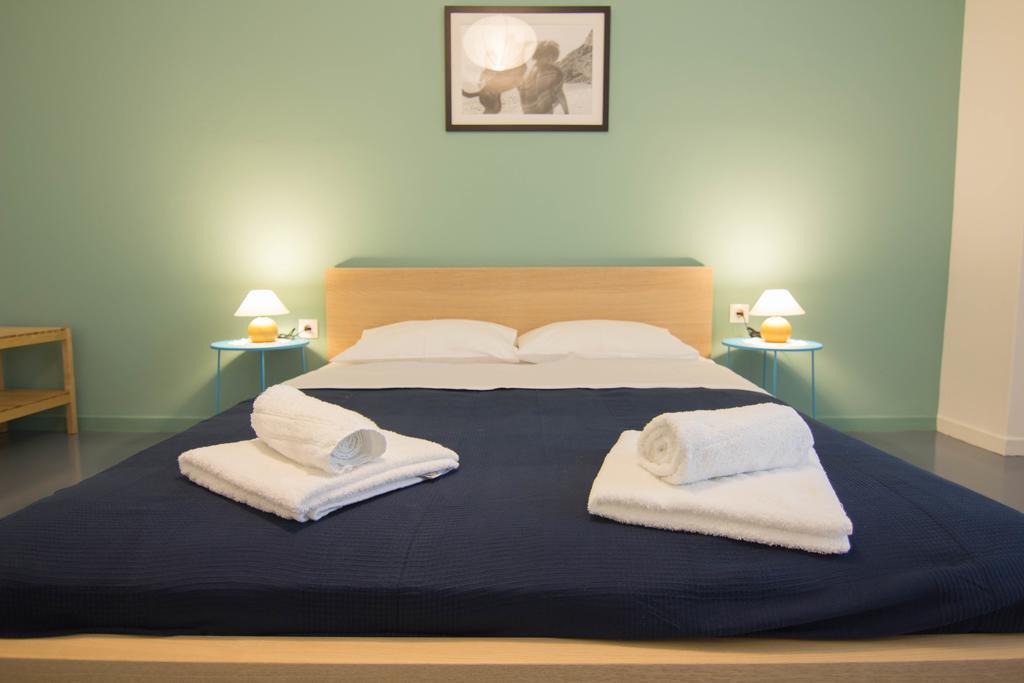 Athenian Blue - Family Apt 5' Minutes From Acropolis Museum Bagian luar foto