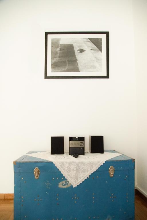 Athenian Blue - Family Apt 5' Minutes From Acropolis Museum Bagian luar foto